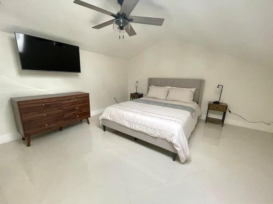 Villa Stylish 3/2 Getaway! Near Theme Parks! Lakeland Esterno foto