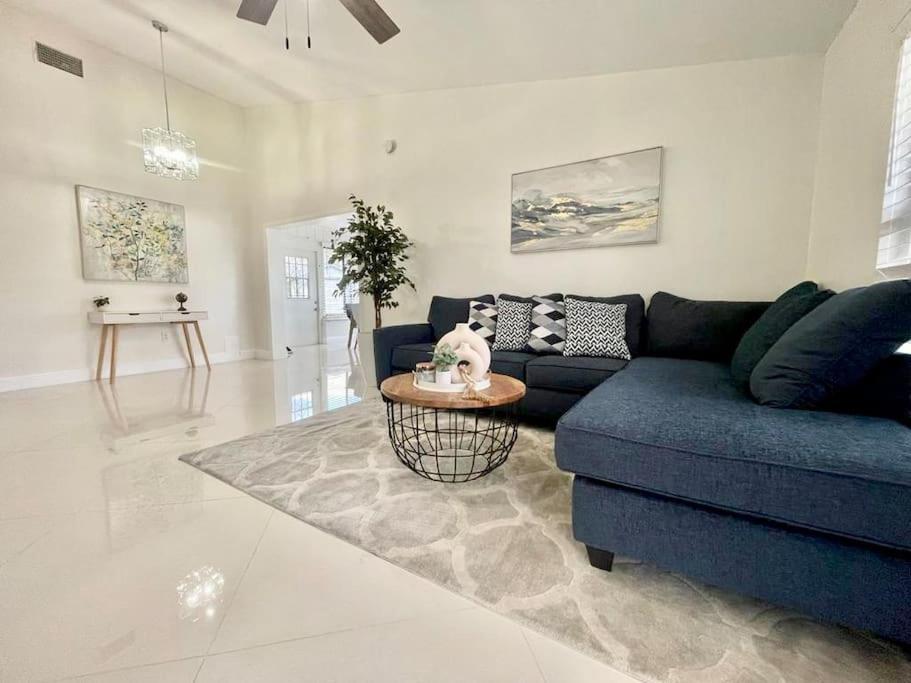 Villa Stylish 3/2 Getaway! Near Theme Parks! Lakeland Esterno foto