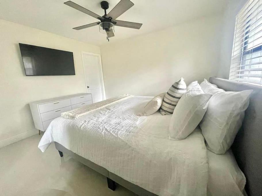 Villa Stylish 3/2 Getaway! Near Theme Parks! Lakeland Esterno foto